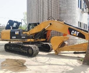 CAT 320 D