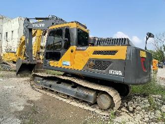 Volvo EC 200
