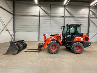 Kubota R 085