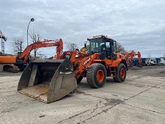 Doosan DL 200
