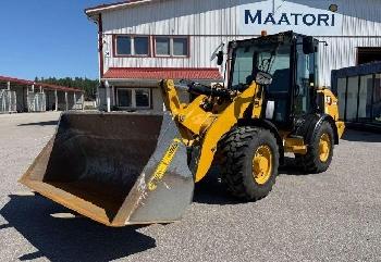 CAT 906M