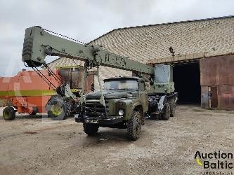 ZIL 133