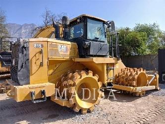 CAT 815