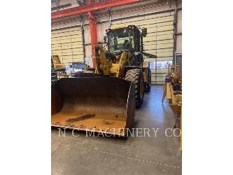 CAT 930M