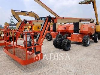 JLG 800 AJ