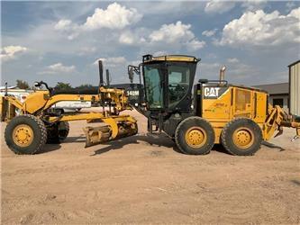CAT 140 M AWD