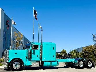 Peterbilt 389