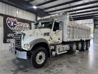 Mack GU713