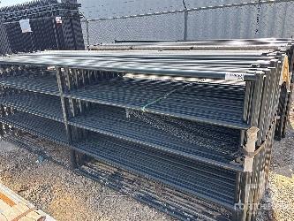  Panels