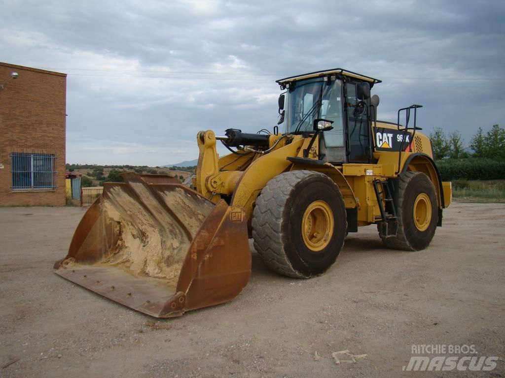 CAT 966 K Колесни товарачи