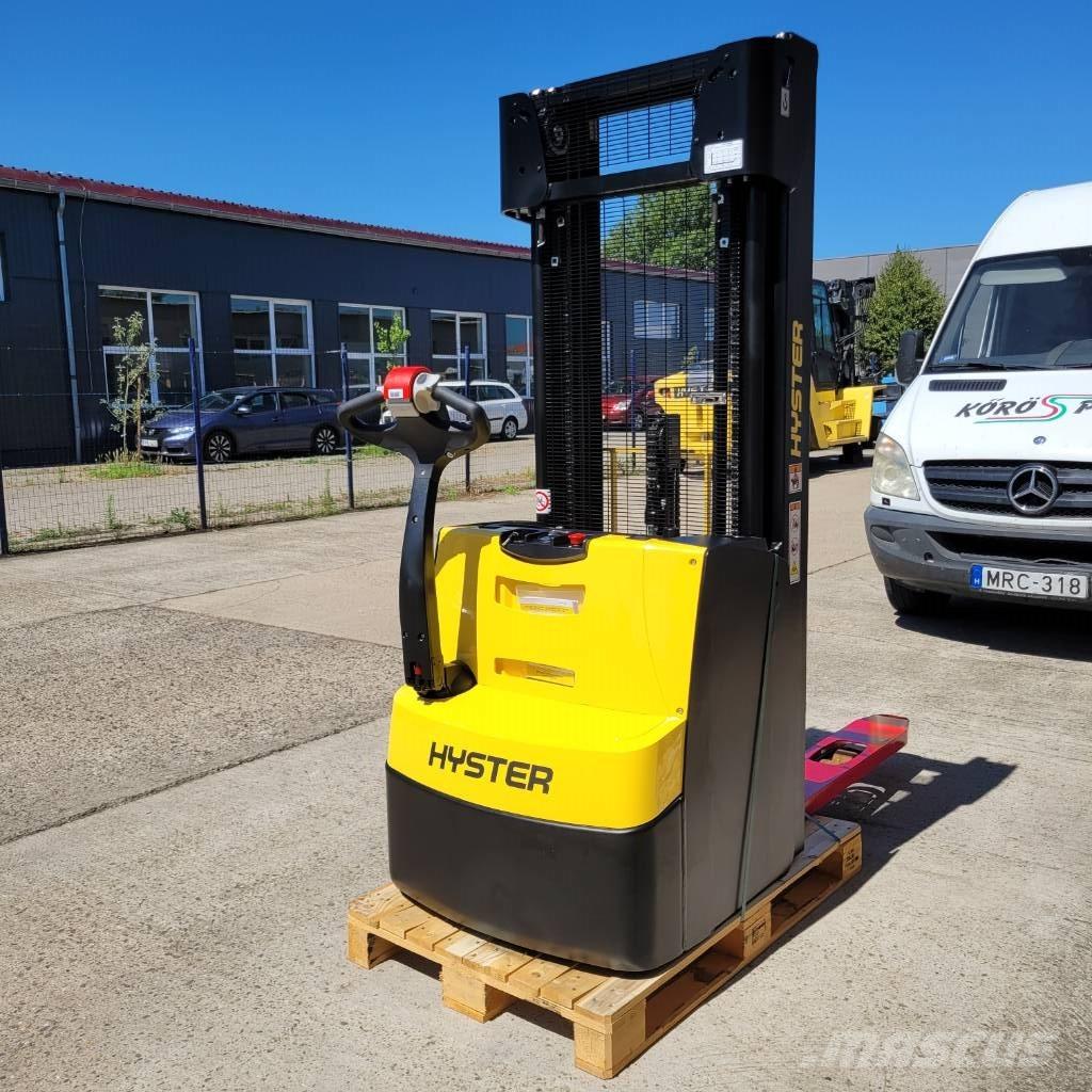 Hyster S 1.6 Колички високоповдигачи с теглич