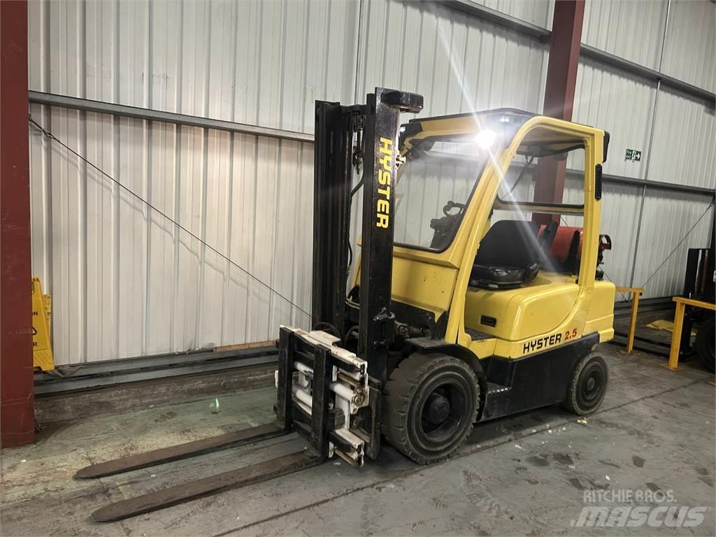 Hyster H2.5FT Камиони с АГУ