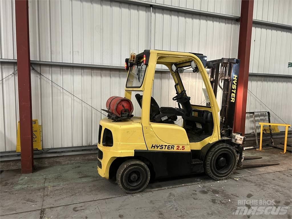 Hyster H2.5FT Камиони с АГУ