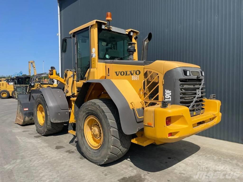Volvo L90F - 3rd valve Колесни товарачи