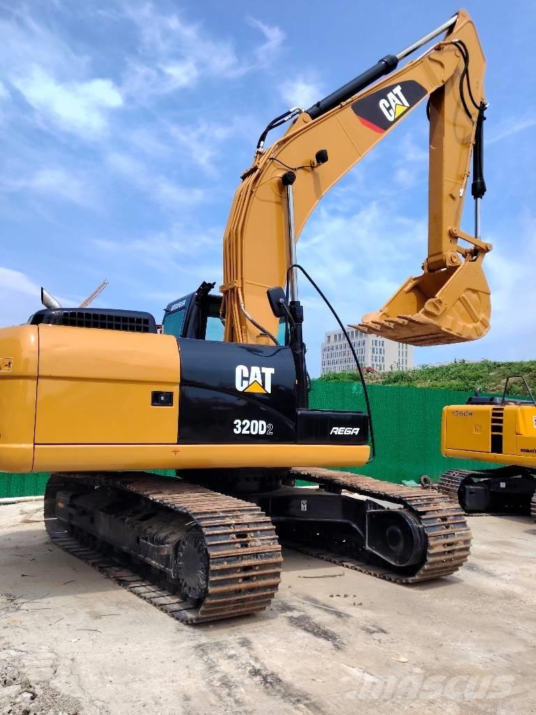 CAT 320D2 Верижен екскаватор