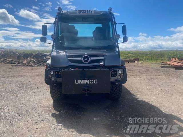 Unimog U435 Самосвал