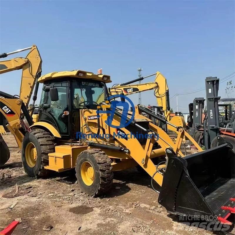 CAT 420F Колесни товарачи