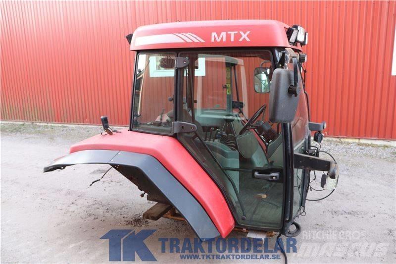 McCormick MTX 185 Кабина