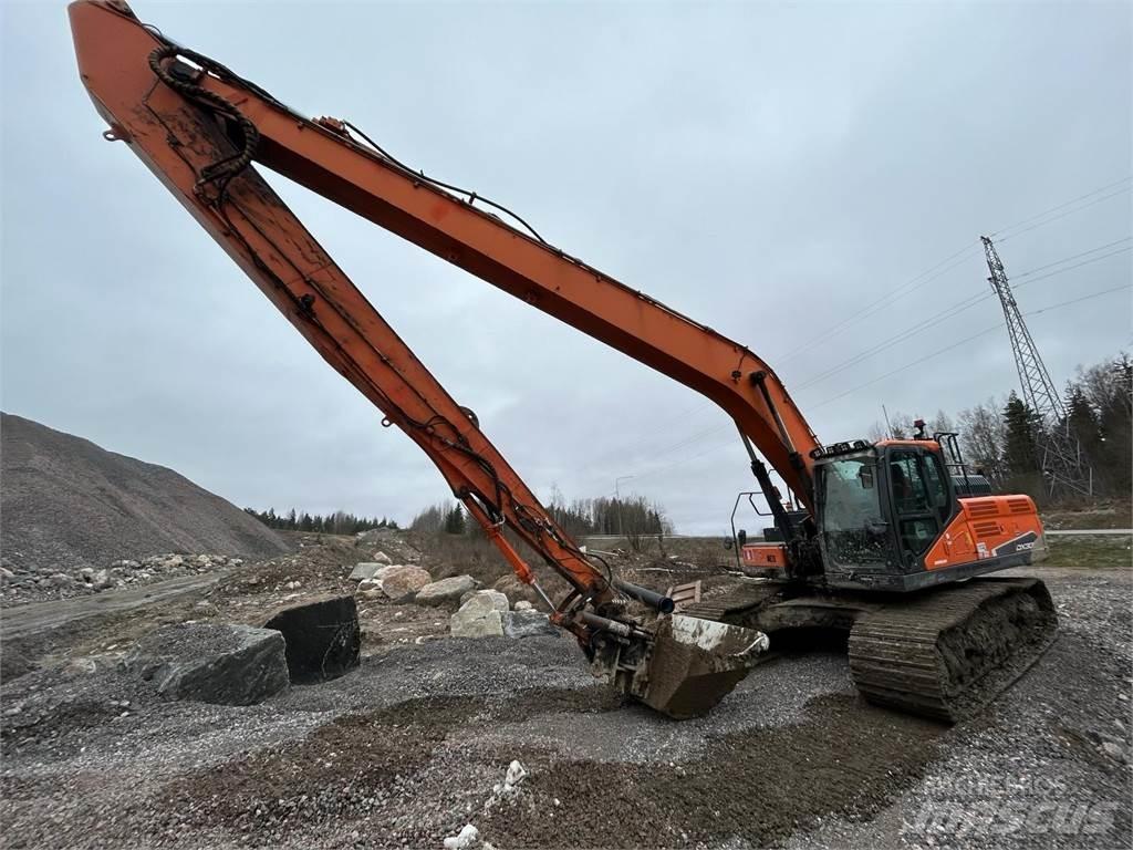 Doosan DX 300LC-5 Екскаватори с дълго рамо