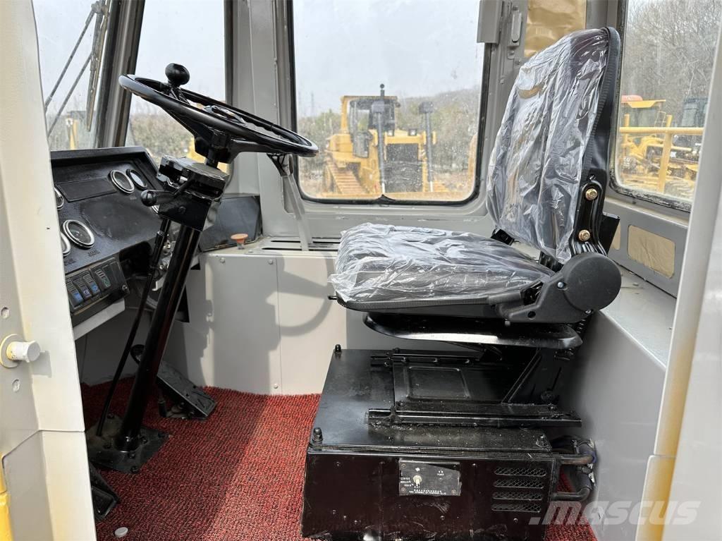 CAT 966C Колесни товарачи