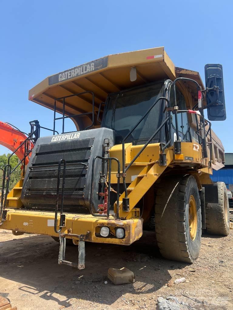 CAT 773F Твърди самосвали
