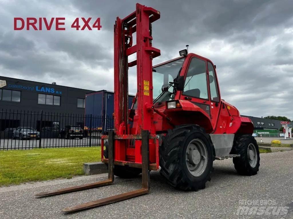Manitou M30-4 4X4 Камиони за херавни местности