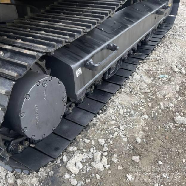 Volvo EC240D Верижен екскаватор