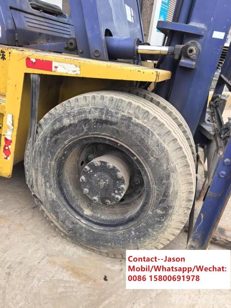 Komatsu FD 100-7 Дизелови камиони