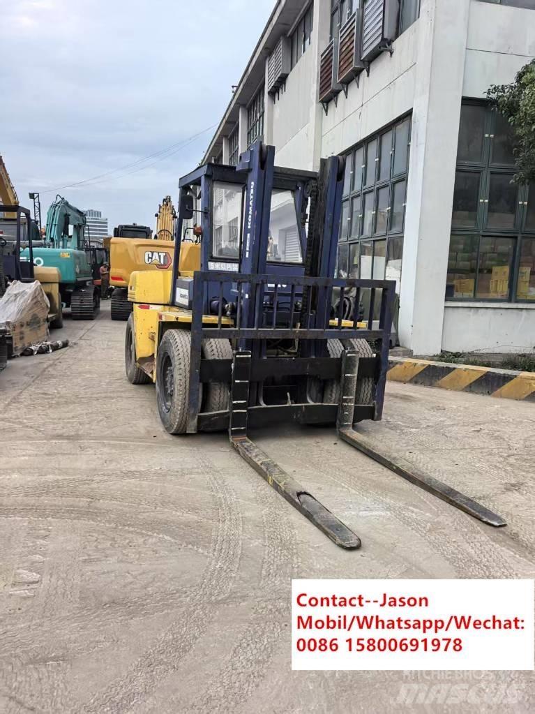 Komatsu FD 100-7 Дизелови камиони