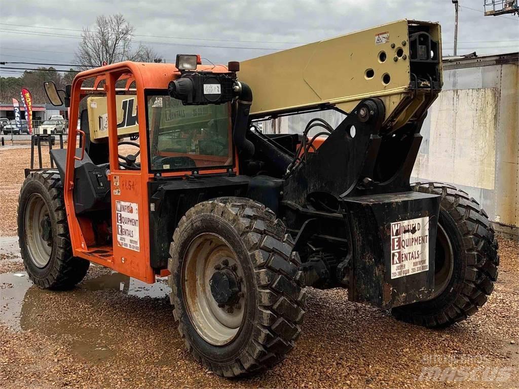 JLG G6-42A Телескопични товарачи