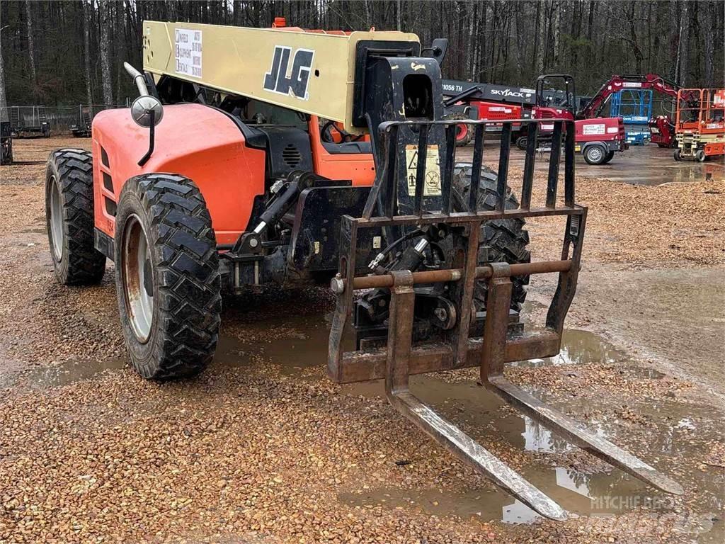 JLG G6-42A Телескопични товарачи