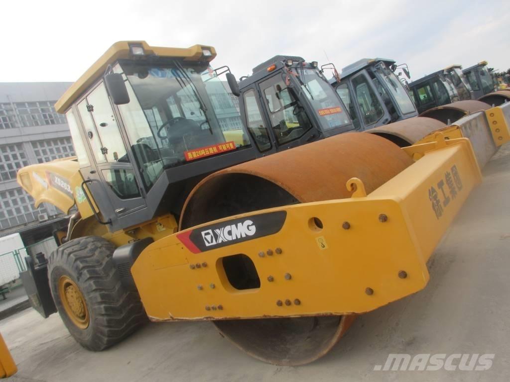 XCMG XS 263 J Еднобарабанни ролки
