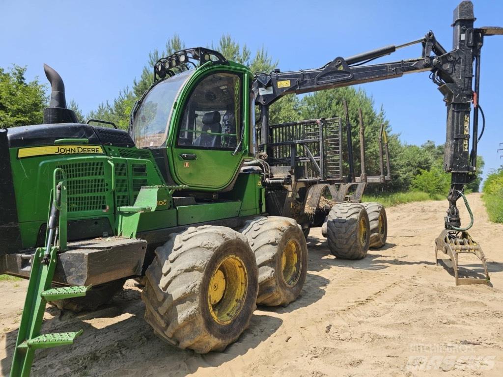John Deere 1210 G Харвестери