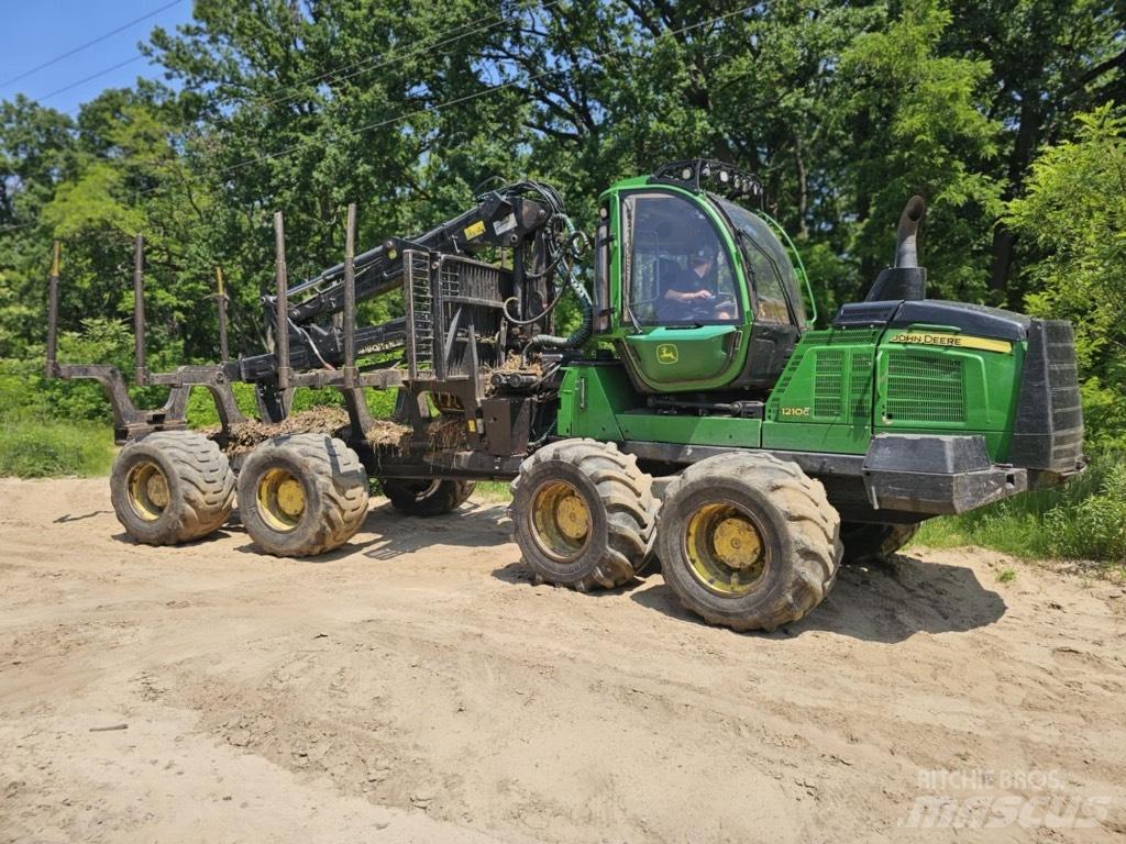 John Deere 1210 G Харвестери