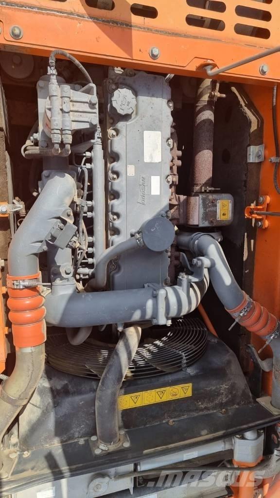 Doosan DX 225 LC Верижен екскаватор