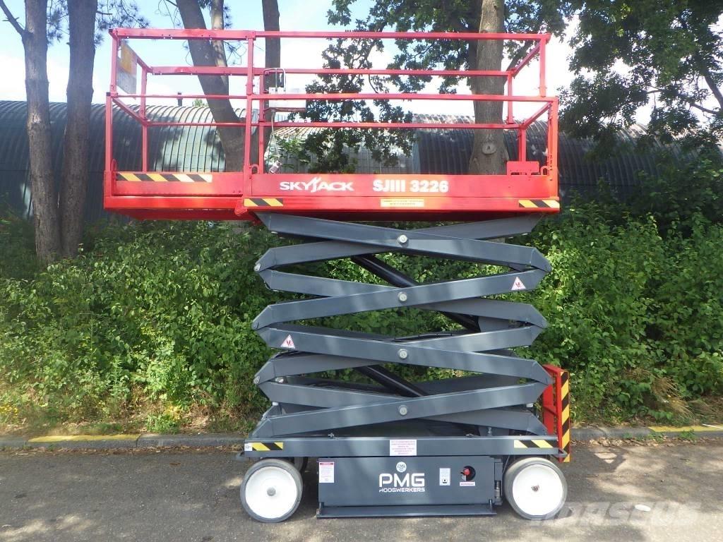 SkyJack SJ3226 Ножични работни платформи