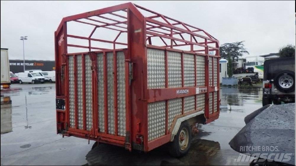 Masson B3000 Ремаркета за превоз на животни