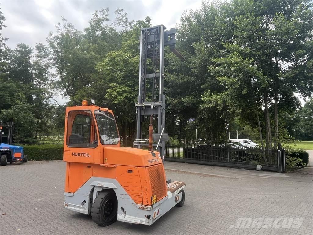 Hubtex DQ45 Дизелови камиони