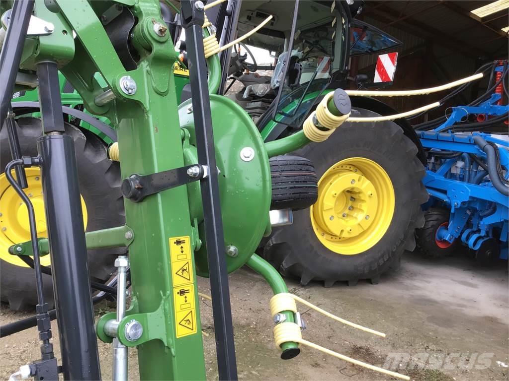 Krone Vendro 820 Гребла и сенообръщачки