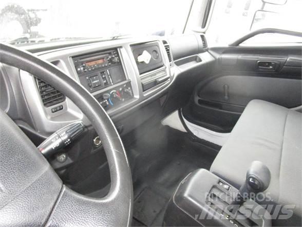 Hino 338 Комби / вакуум камиони
