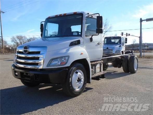 Hino 338 Шаси кабини