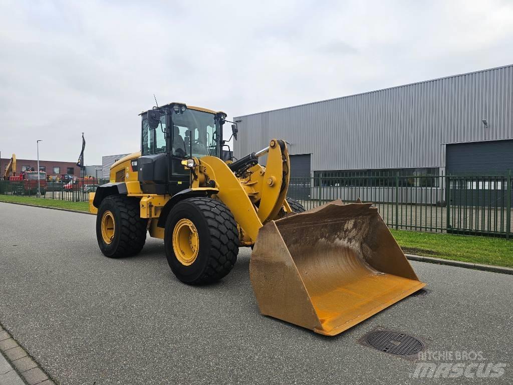 CAT 938 M Колесни товарачи