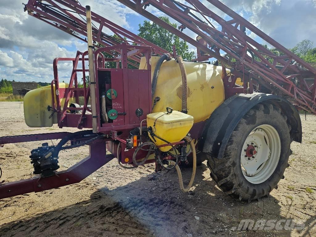 Hardi Commander 2800 Прикачни пръскачки
