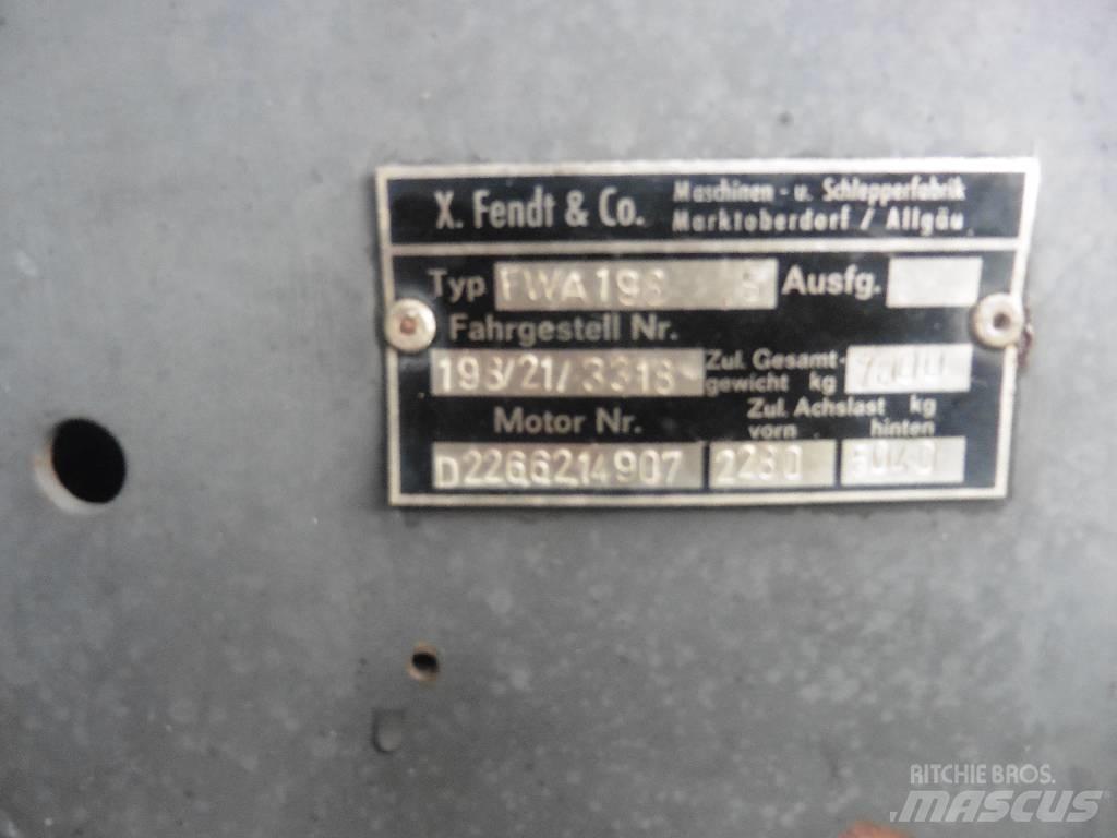 Fendt 311 LSA Трактори