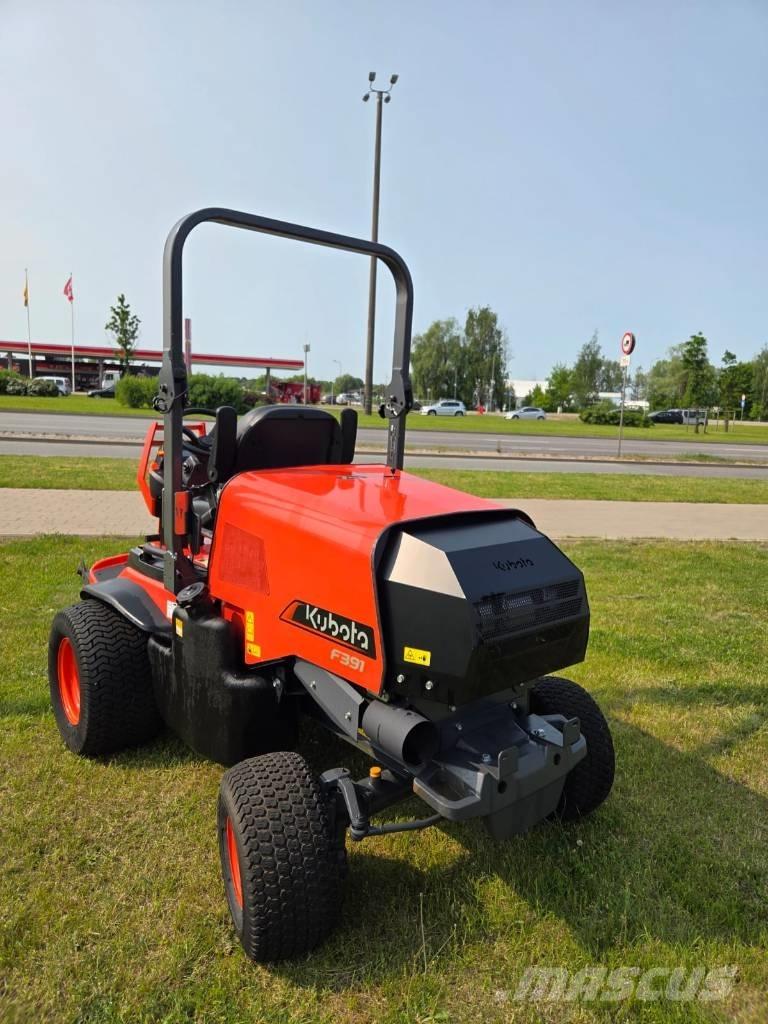 Kubota F 391 Автоматични метачки с четки
