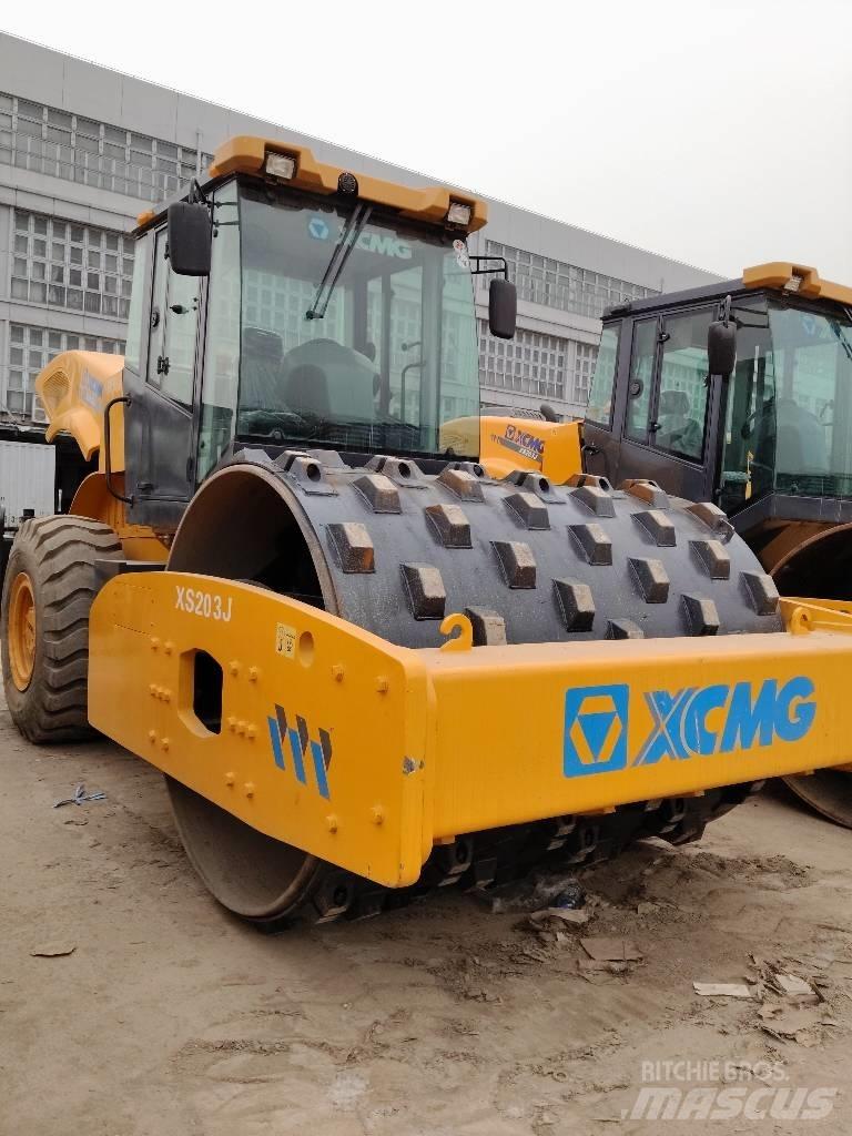 XCMG XS 203 J Еднобарабанни ролки
