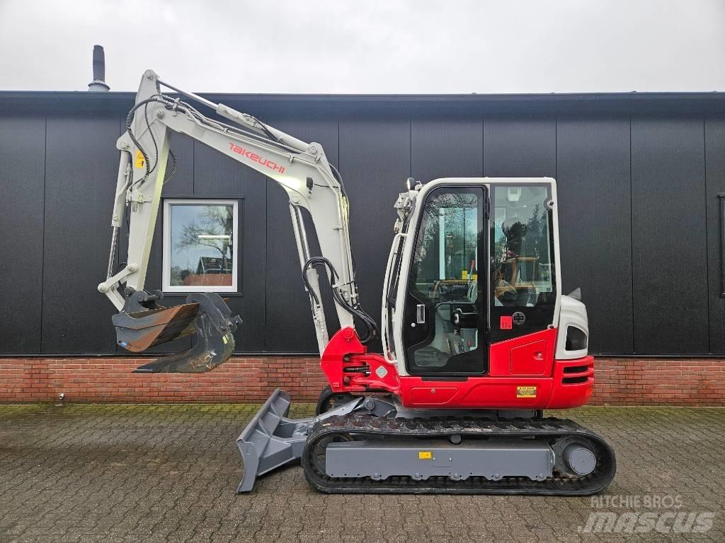 Takeuchi TB250-2 Оператори на отпадъци/индустрия
