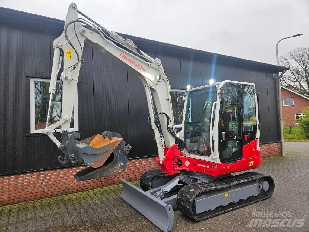 Takeuchi TB250-2 Оператори на отпадъци/индустрия

