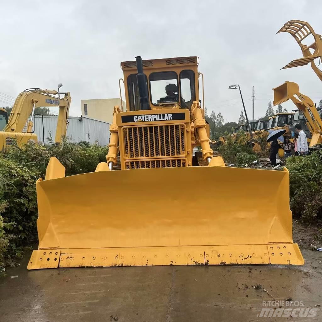 CAT D 7 G Верижни булдозери
