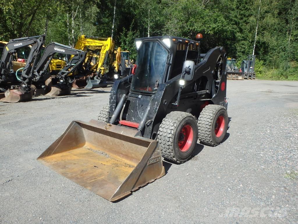 Bobcat S 300 Мини товарачи
